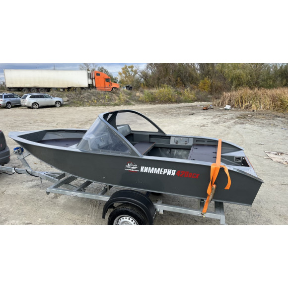 Лодка из Пнд Киммерия 420DCX Fish
