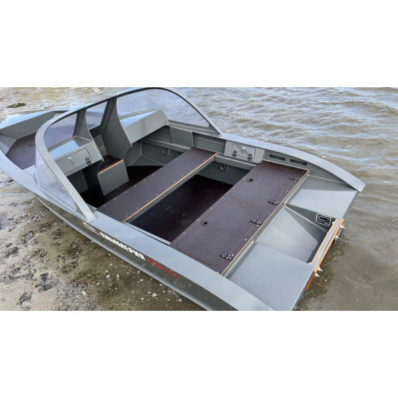 Лодка из Пнд Киммерия 420DCX Fish